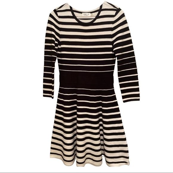 ⭐️Host Pick⭐️ Eliza J Black And White Striped Sweater Dress - Picture 1 of 5